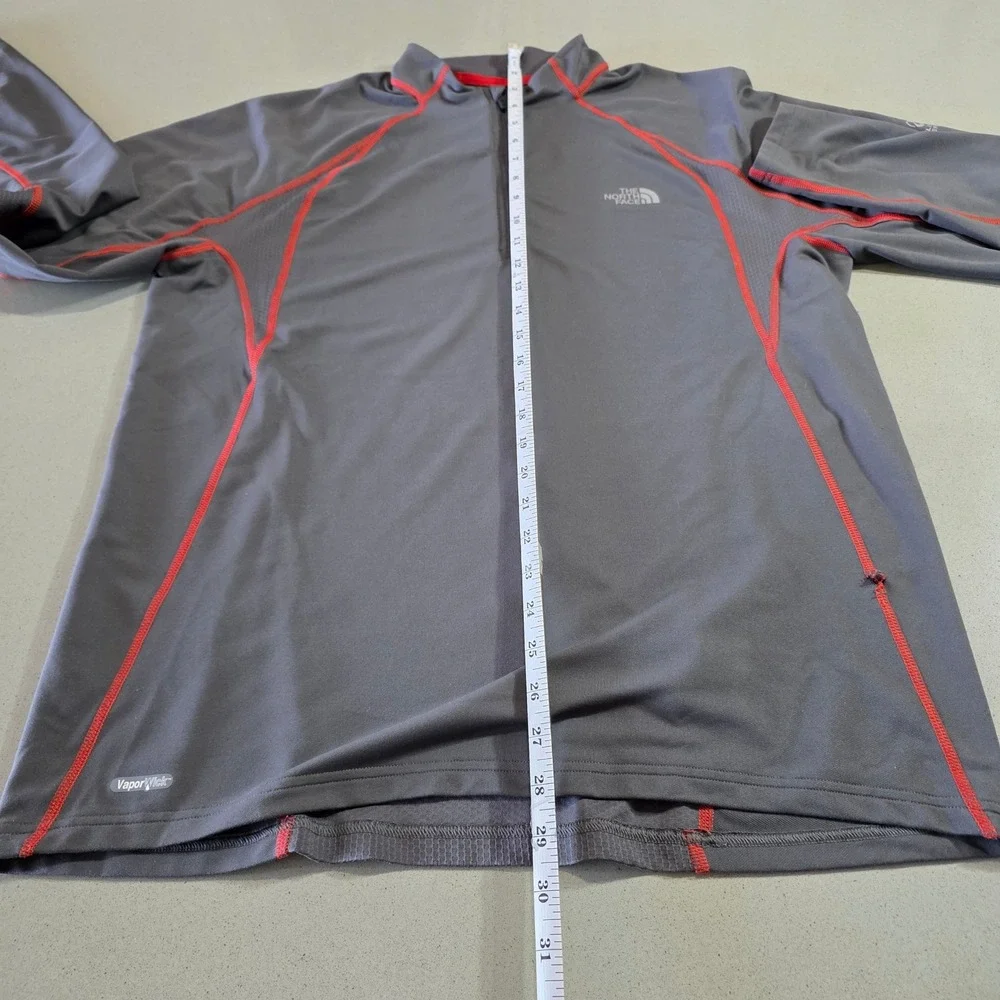 The North Face Flight VaporWick 1/4 Zip Pullover Gray Red Large Small Hole